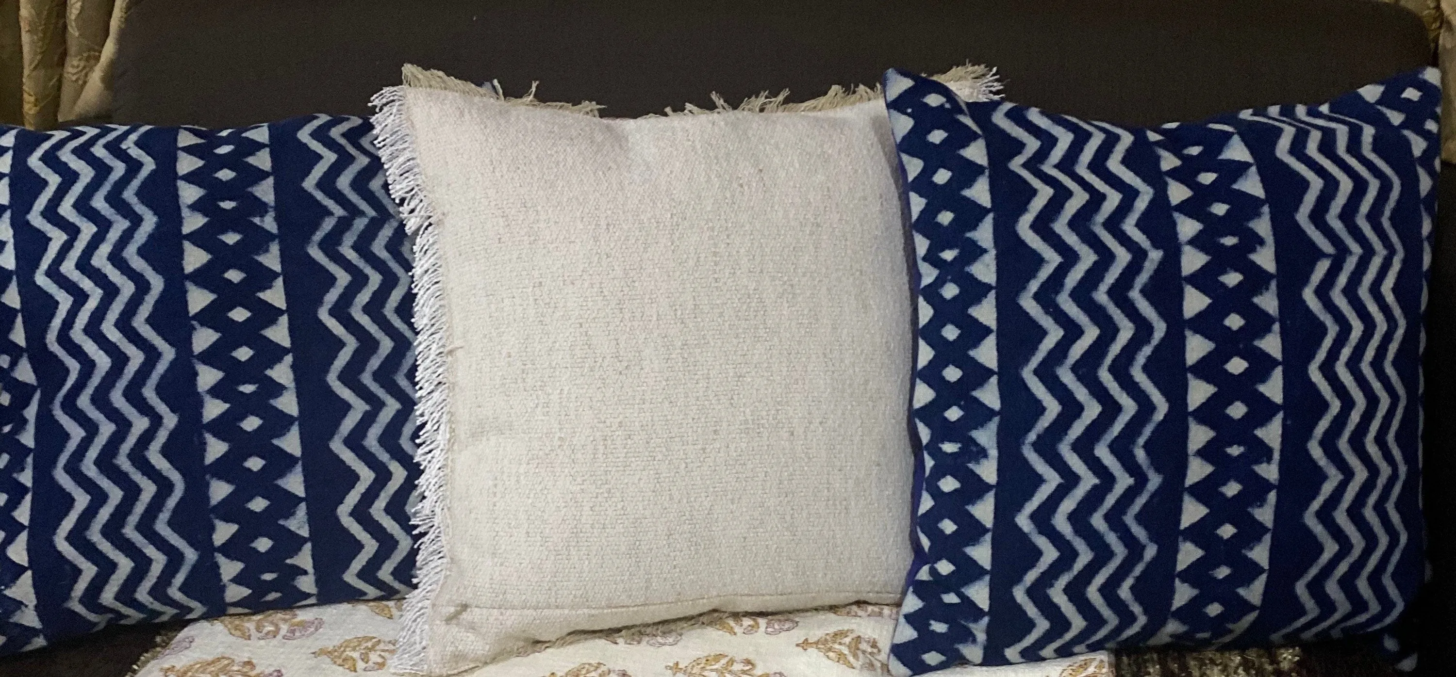 African Indigo pillow, Indigo Mud Cloth Pillow Case for Couch, Boho Throw Pillow in size 18 x 18, Indigo Blue, Boho Home Decor