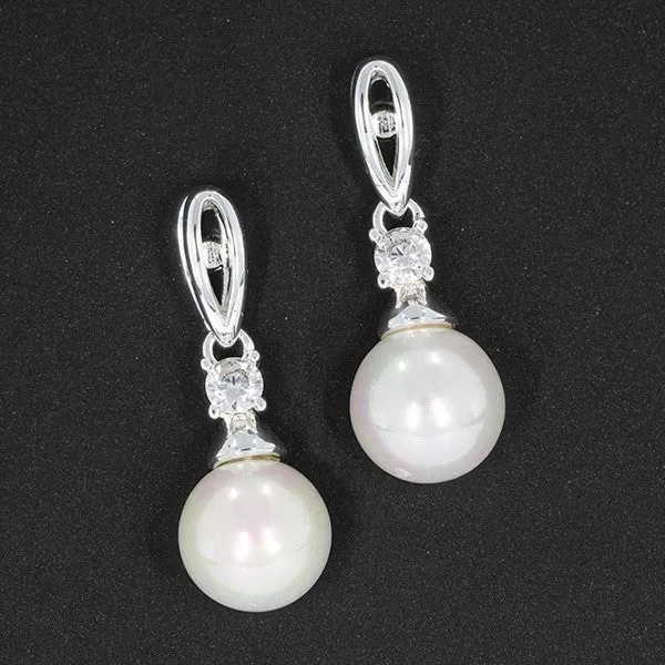 Fresh Water Pearl Earrings